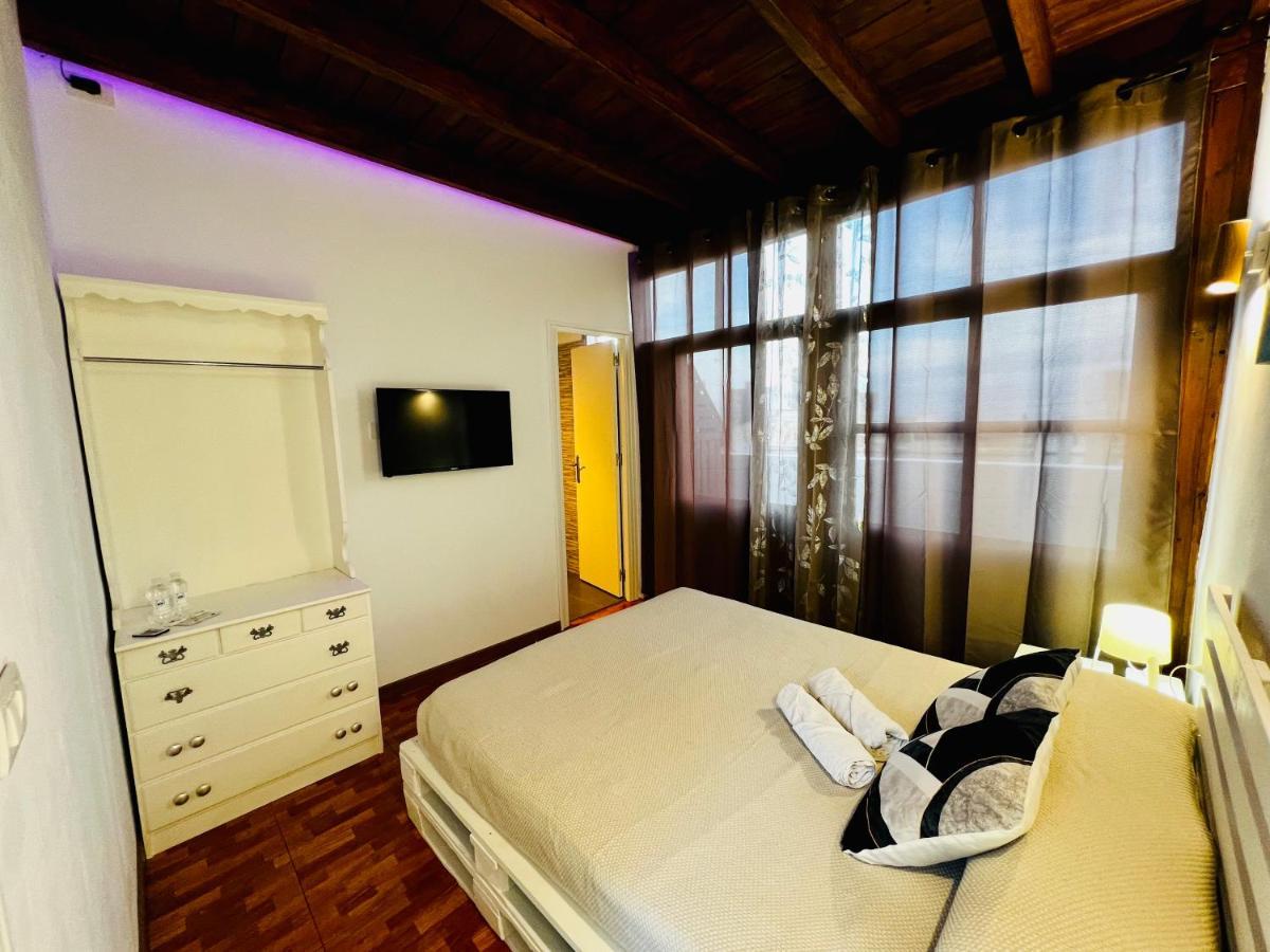 El Jardin De Iris Bed & Breakfast ซานตาครูซ เด เตเนริเฟ ภายนอก รูปภาพ