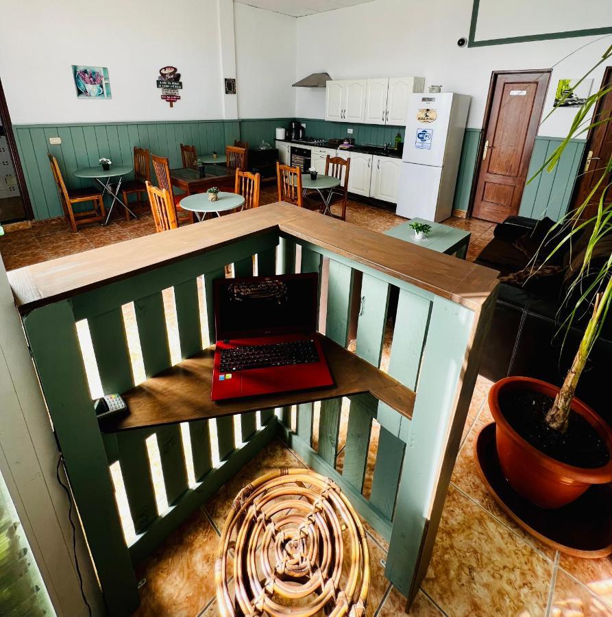 El Jardin De Iris Bed & Breakfast ซานตาครูซ เด เตเนริเฟ ภายนอก รูปภาพ