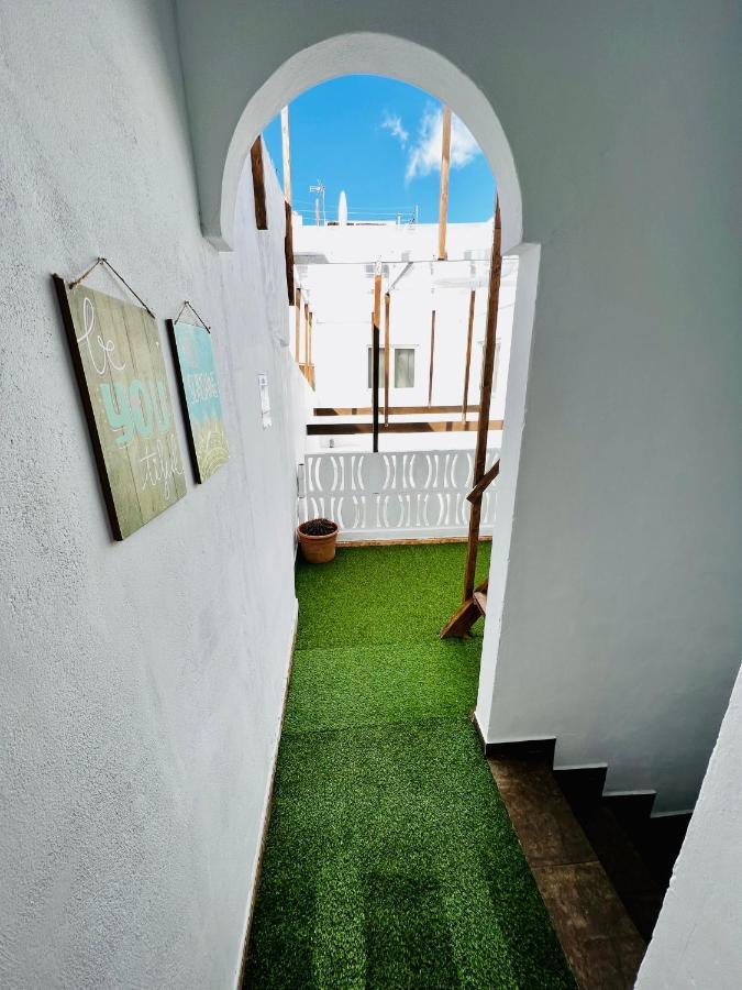 El Jardin De Iris Bed & Breakfast ซานตาครูซ เด เตเนริเฟ ภายนอก รูปภาพ