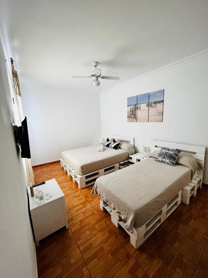 El Jardin De Iris Bed & Breakfast ซานตาครูซ เด เตเนริเฟ ภายนอก รูปภาพ